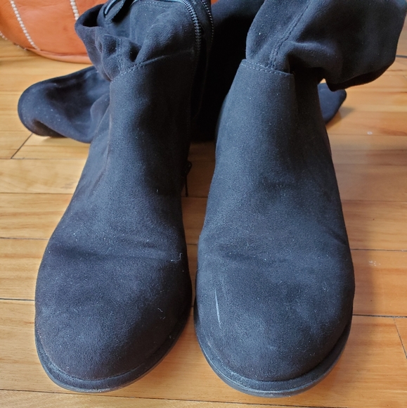 Boot - Picture 3 of 8